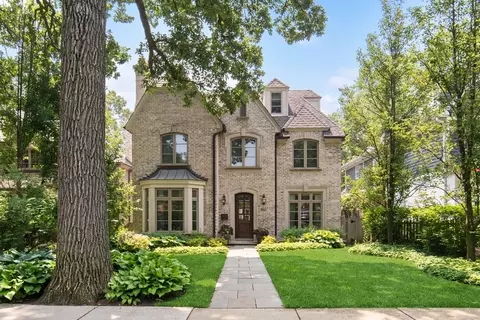 1040 Oak St, Winnetka, IL 60093