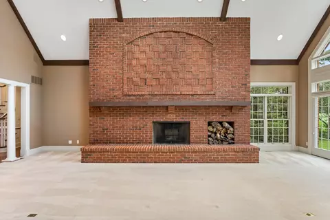 65 Greencroft Dr, Champaign, IL 61821 photo 24