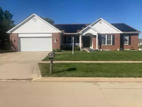 4102 Pebblebrook Ln, Champaign, IL 61822