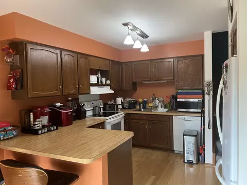 Undisclosed, Hazel Crest, IL 60429 photo 4