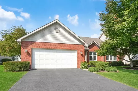 3525 Lake Side Cir, Joliet, IL 60431