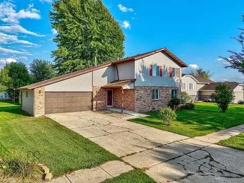 2385 Chestnut Ln, Morris, IL 60450 photo 2