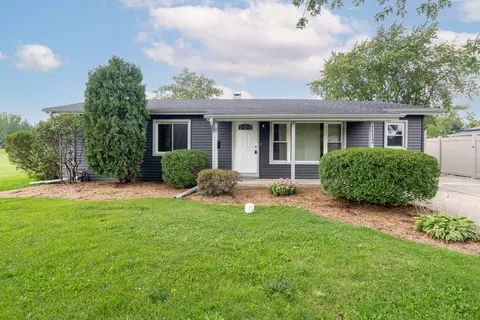 1112 Kim Pl, Lemont, IL 60439