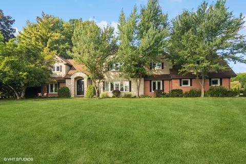 2204 Shiloh Dr, Long Grove, IL 60047