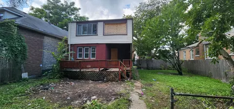 5629 S Artesian Ave, Chicago, IL 60629 photo 2