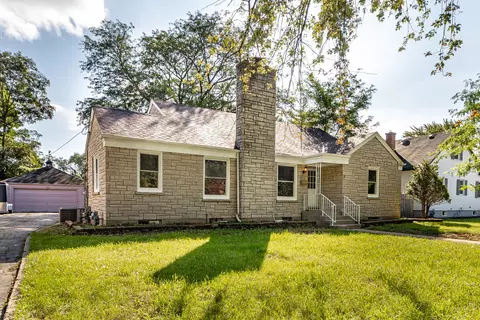 335 Westmoreland Ave, Waukegan, IL 60085