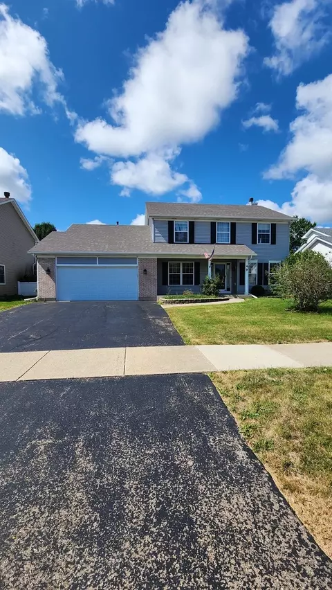 49 Blackberry Trl, Aurora, IL 60506
