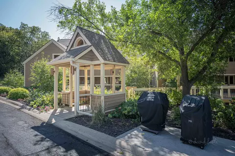 15 Long Bay Point Drive #C15, Galena, IL 61036