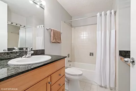 30 E Huron St #1102, Chicago, IL 60611 photo 9