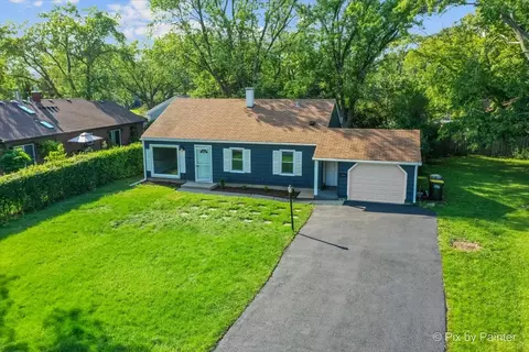 335 Cherry Ct, Glenview, IL 60025 photo 2