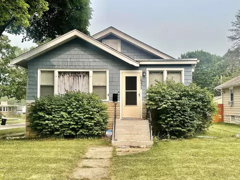 1531 Hickory St, Waukegan, IL 60085
