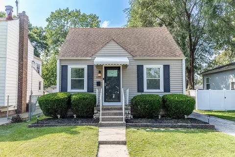 7010 Monroe Ave, Hammond, IN 46324