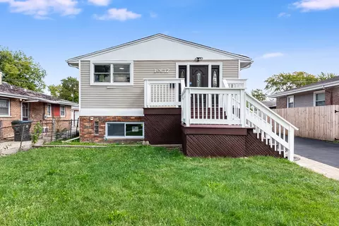 16617 Wolcott Ave, Markham, IL 60428