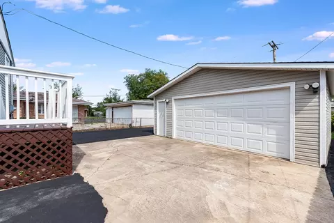16617 Wolcott Ave, Markham, IL 60428 photo 3