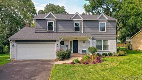 4508 Waubansie Ln, Lisle, IL 60532