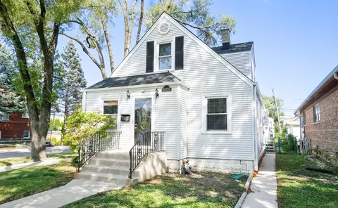 4059 N Ozanam Ave, Norridge, IL 60706