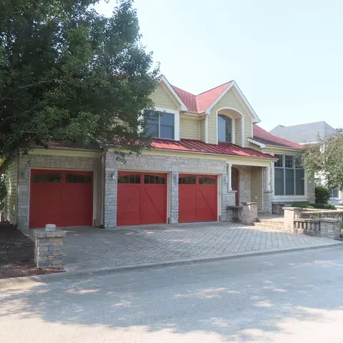 13125 S Lake Mary Dr, Plainfield, IL 60585