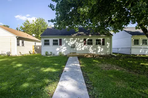 190 N Randolph Ave, Bradley, IL 60915