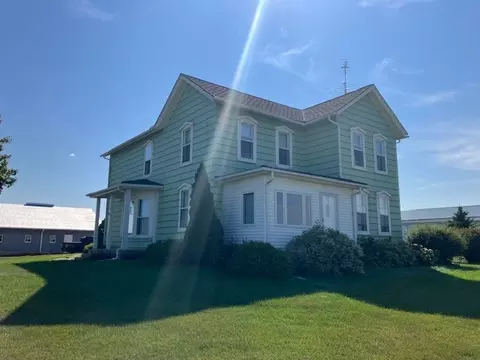 15559 W Milledgeville Rd, Polo, IL 61064