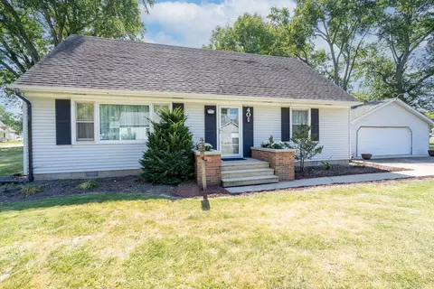 401 W South Railroad St, Braceville, IL 60407