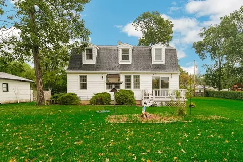 37125 N Antonio Ave, Lake Villa, IL 60046