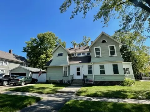 403 Grand Ave, Aurora, IL 60506