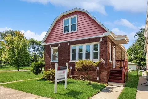 9352 S Muskegon Ave, Chicago, IL 60617