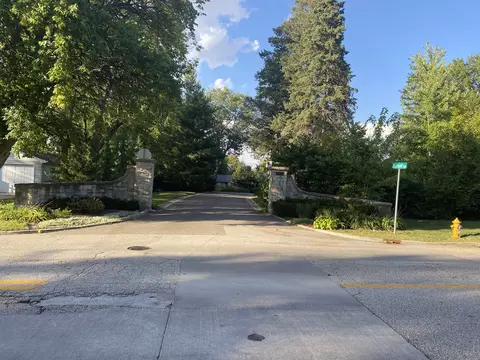 11 Sunset Rd, Bloomington, IL 61701 photo 8