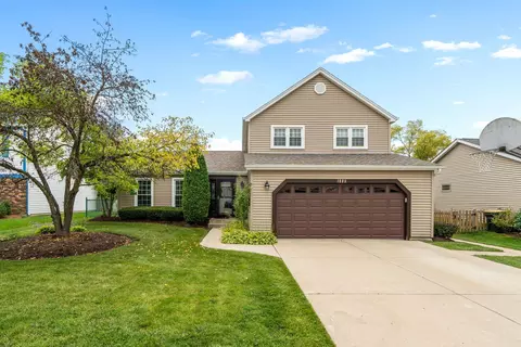 1085 John Dr, Hoffman Estates, IL 60169