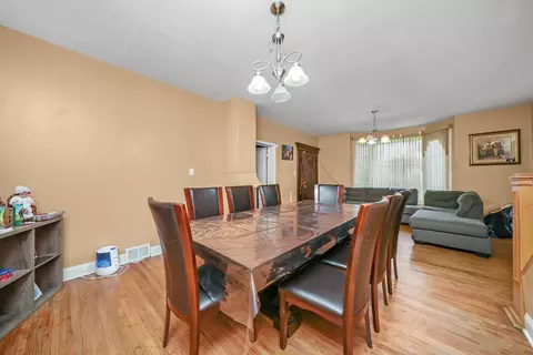 67 S Anderson St, Aurora, IL 60505 photo 28