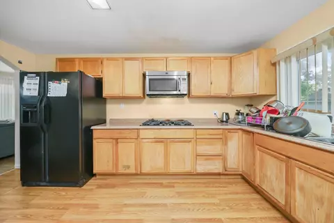 67 S Anderson St, Aurora, IL 60505 photo 11