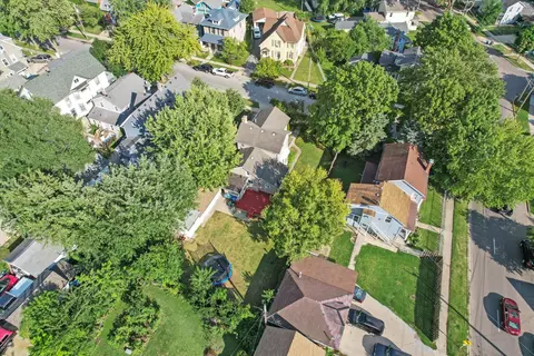 67 S Anderson St, Aurora, IL 60505 photo 32