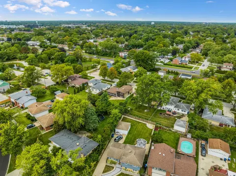 295 Diamond Head Dr, Des Plaines, IL 60018 photo 38