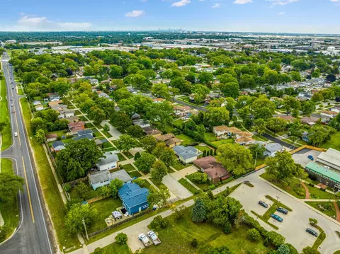 295 Diamond Head Dr, Des Plaines, IL 60018 photo 40