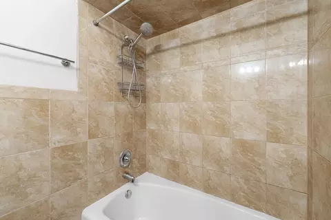 295 Diamond Head Dr, Des Plaines, IL 60018 photo 20