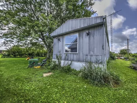 2534 N 1900 East Rd, Martinton, IL 60951