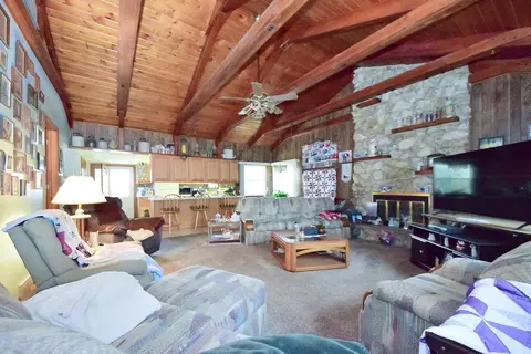 563 E Forest Ave, Des Plaines, IL 60018 photo 5