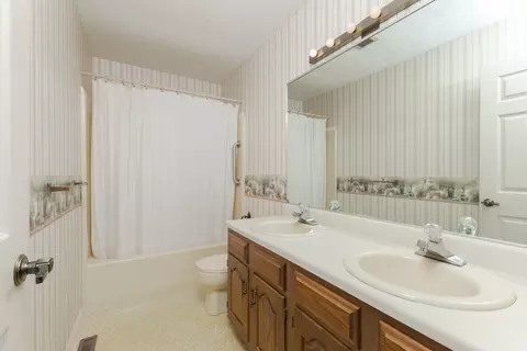5 Tami Ct, Bloomington, IL 61701 photo 35