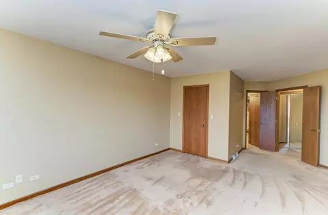 1753 Pebble Beach Dr, Hoffman Estates, IL 60169 photo 17