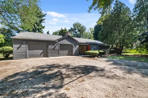 604 Saddle Rd, Wheaton, IL 60187 photo 3