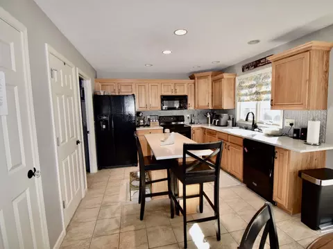 1705 Fraser Dr, Normal, IL 61761 photo 9