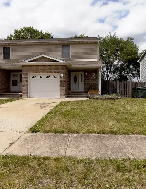 174 E Big Timber Dr, Coal City, IL 60416