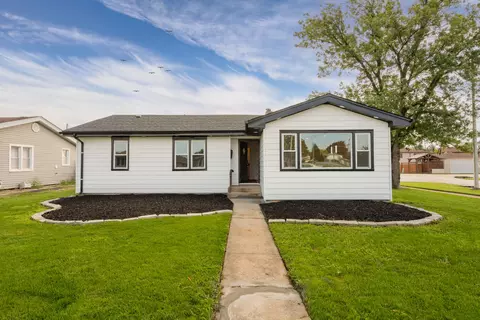 7745 Mulligan Ave, Burbank, IL 60459