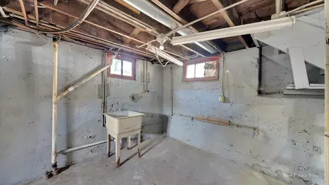 58 Vine St, Elgin, IL 60123 photo 21