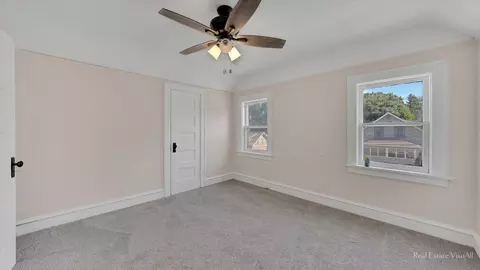58 Vine St, Elgin, IL 60123 photo 12