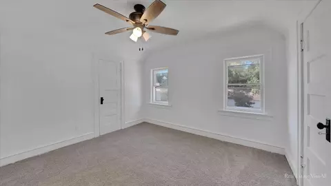 58 Vine St, Elgin, IL 60123 photo 14