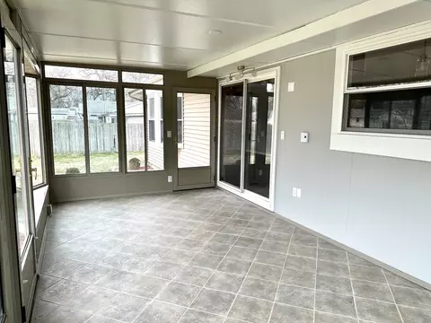 188 S Laurel Rd, Kankakee, IL 60901 photo 4