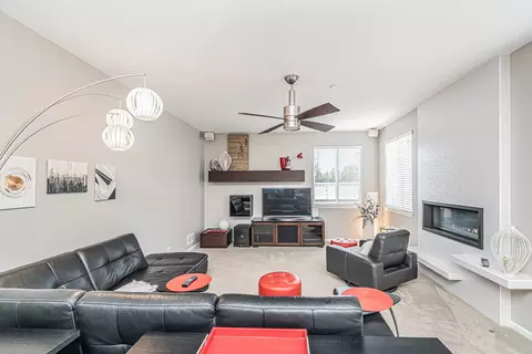 2115 Colchester Ave, Hoffman Estates, IL 60192 photo 19