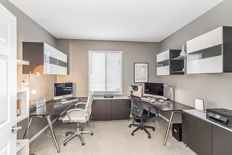 2115 Colchester Ave, Hoffman Estates, IL 60192 photo 12