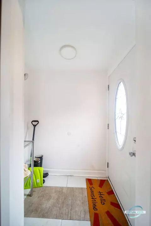1706 E 73rd St, Chicago, IL 60649 photo 3